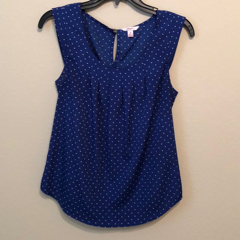 Polka dot capped sleeve blouse